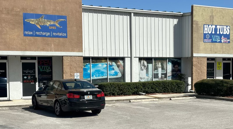 aquatic spas of florida showroom exterior Exterior of Aquatic Spas hot tub store & showroom